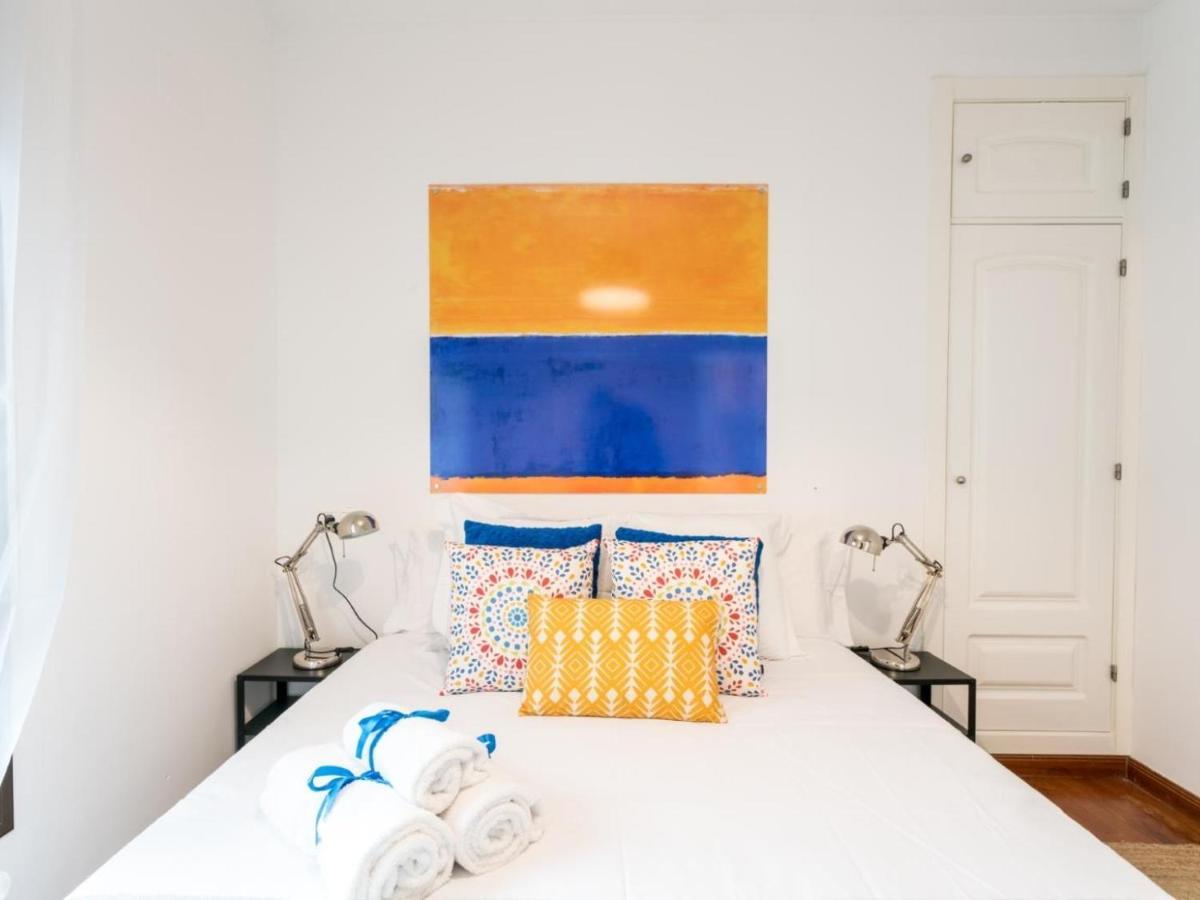 세비야 Holi-Rent Santa Marina 아파트 외부 사진