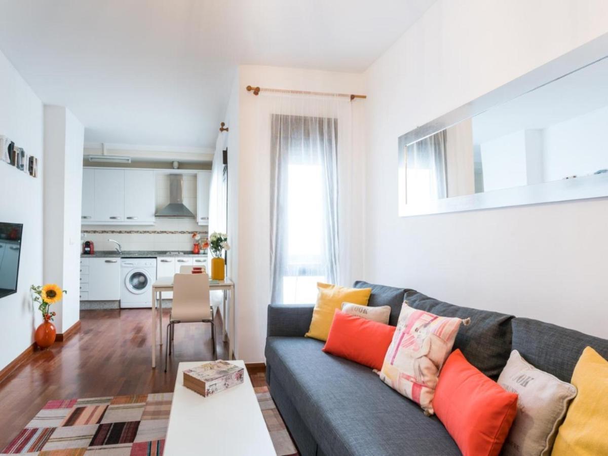 세비야 Holi-Rent Santa Marina 아파트 외부 사진